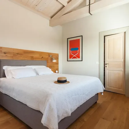 빌라 Casa Labobina Near Rovinj For 8 Persons With Private 32 M2 Heated Pool - Pet Friendly